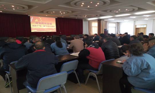 堅定信念 對黨忠誠，融會貫通 學以致用